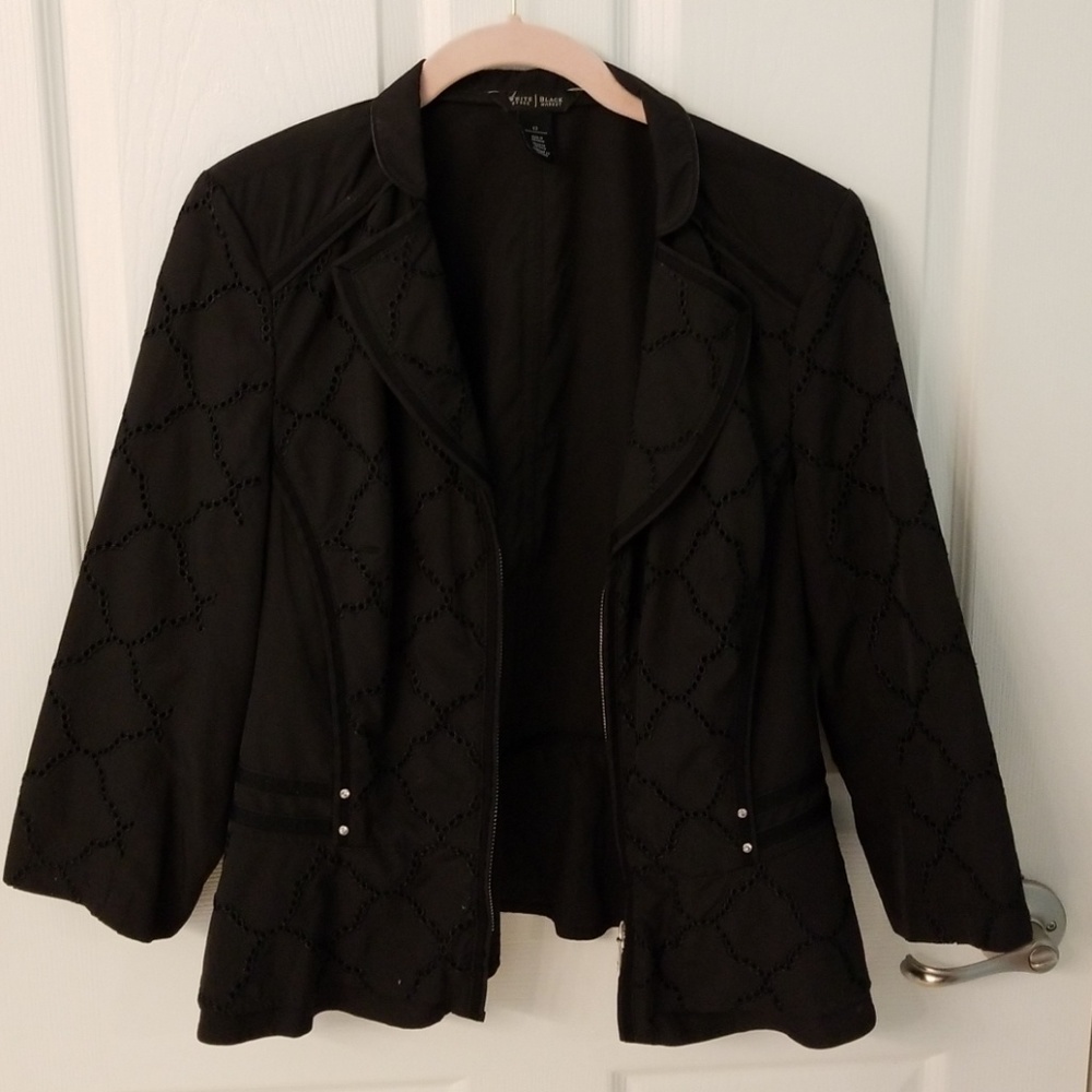 !!!SALE ENDS 8/10!!  EUC black blazer WHBM